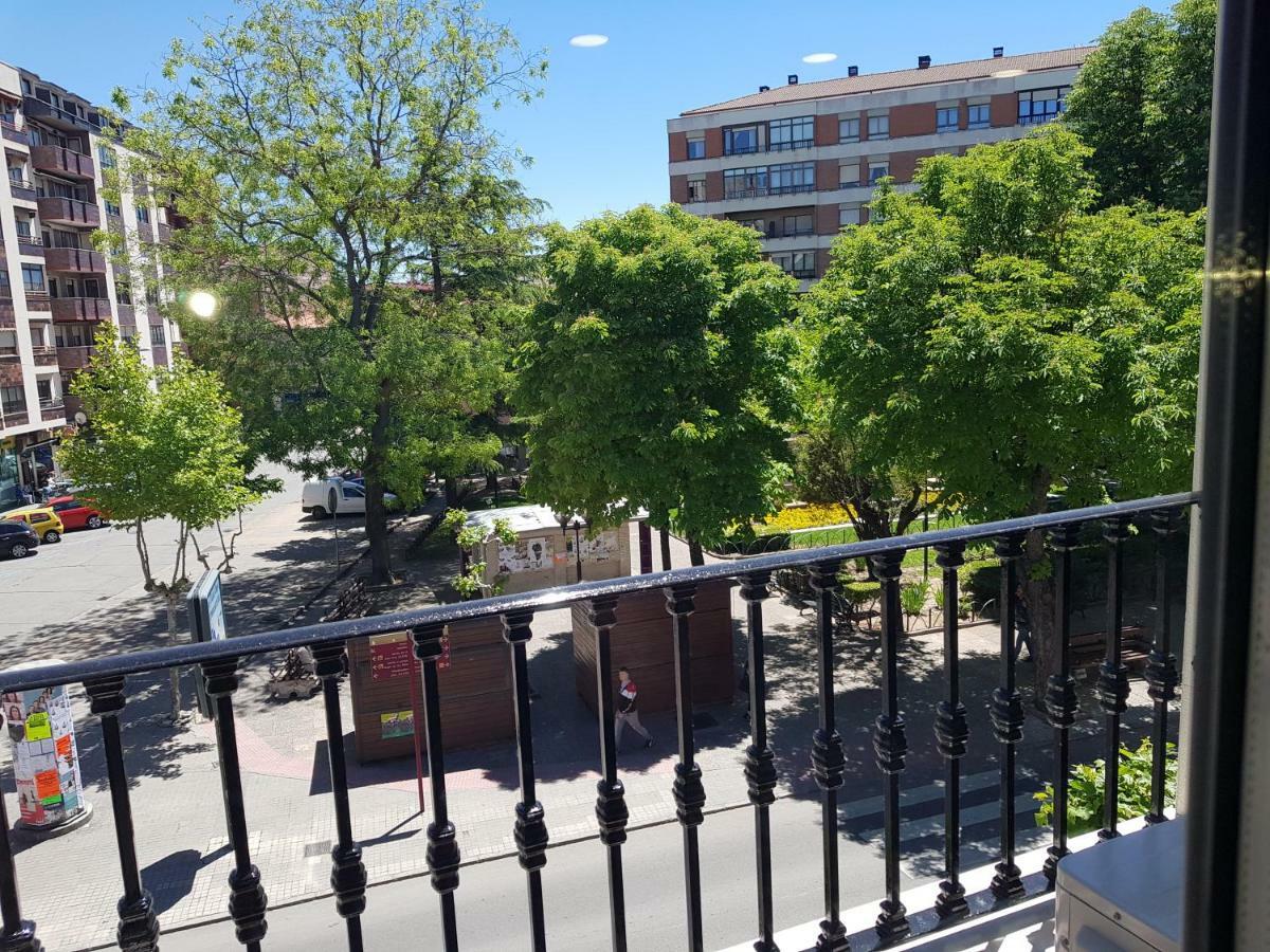 Apartamentos Aranda - Atico Duero Aranda de Duero Buitenkant foto